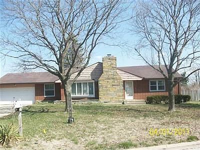 1st image of 15 Kimberly Cir