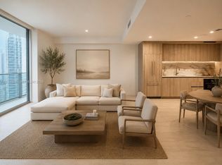 77 SE 5th St #2506, Miami, FL 33131