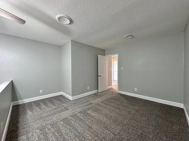 The Hammond Apartments — Photo 103
