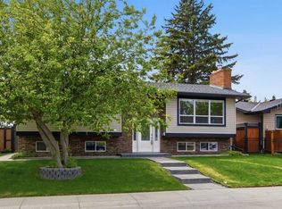 351 E Queen Charlotte Rd SE, Calgary, AB T2J4H5