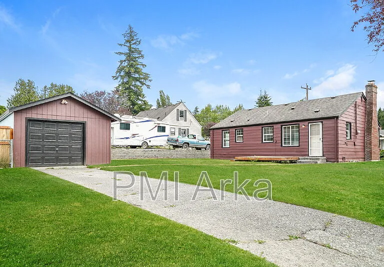 7306 S 115th St — Photo 16