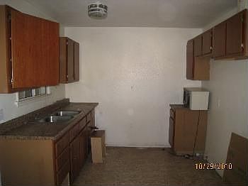 2nd image of 1395 Blackstone Ave