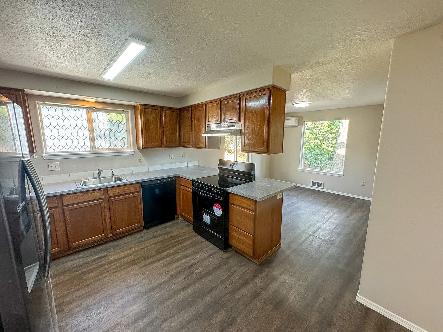 NEEF3450-52 — Photo 4