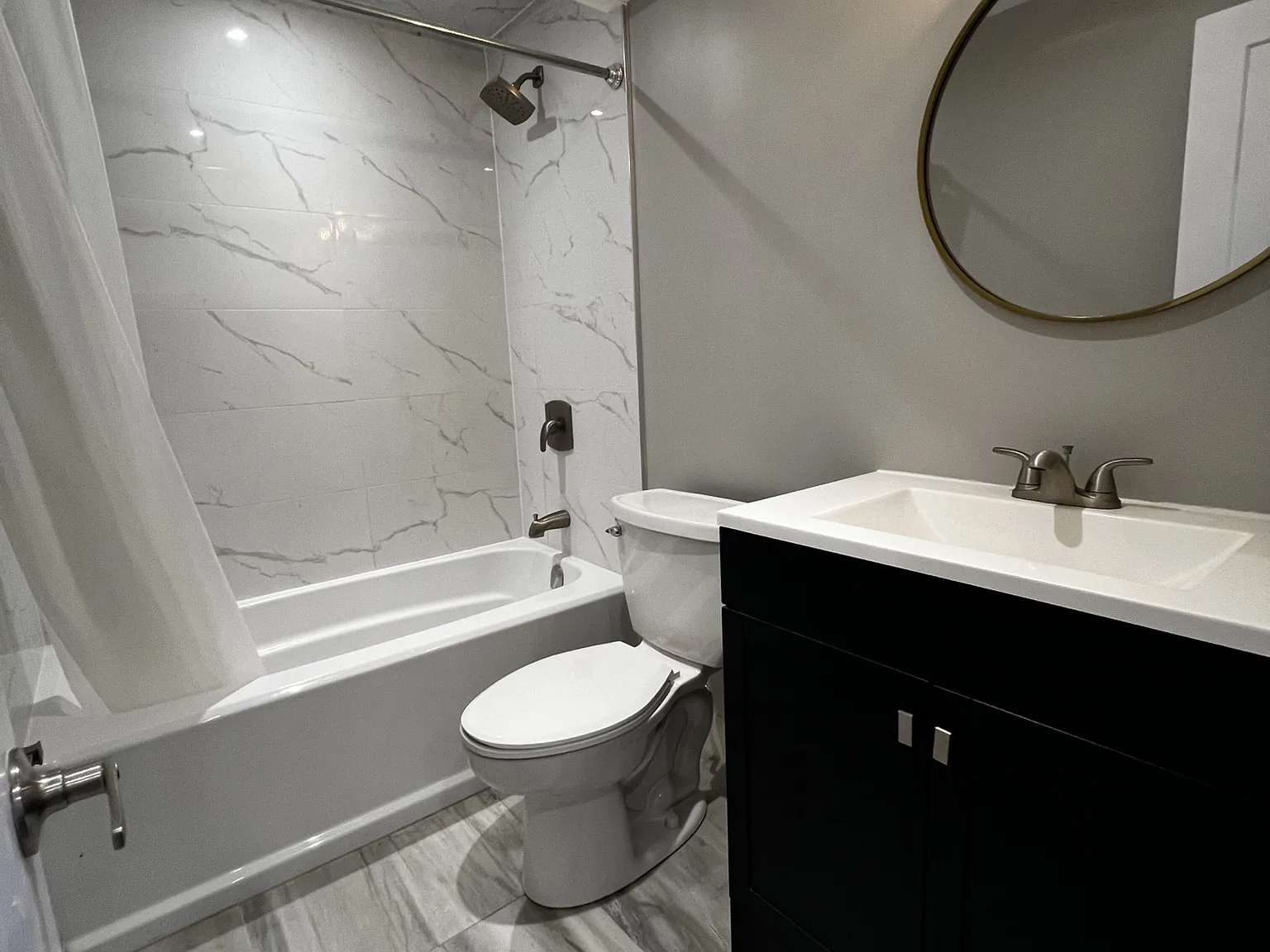 2 bed, $1,900 — Photo 4