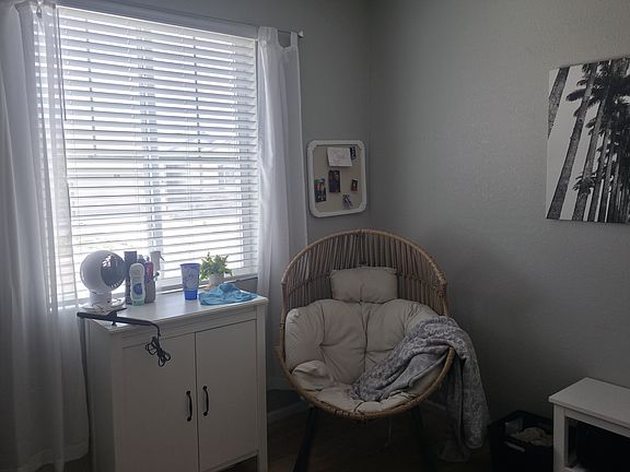 2nd image of 6121 Easton Cir