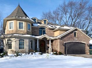 1818 N Walnut Ave, Arlington Heights, IL 60004