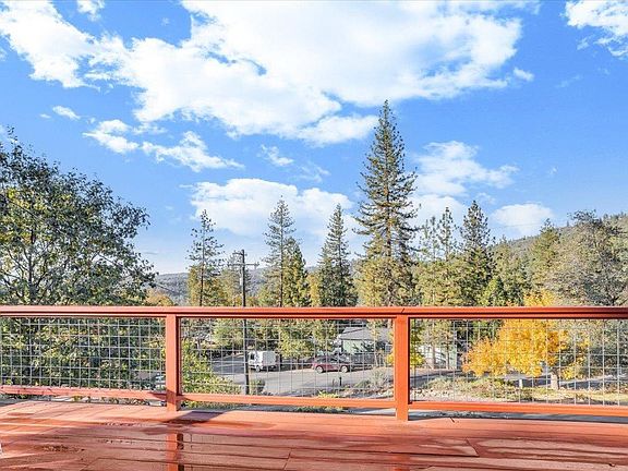 3rd image of 20301 Canyonview Dr