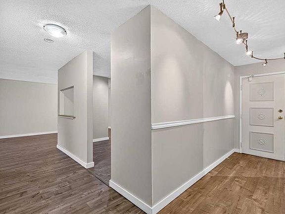 3rd image of 723 N 57th Ave SW #214