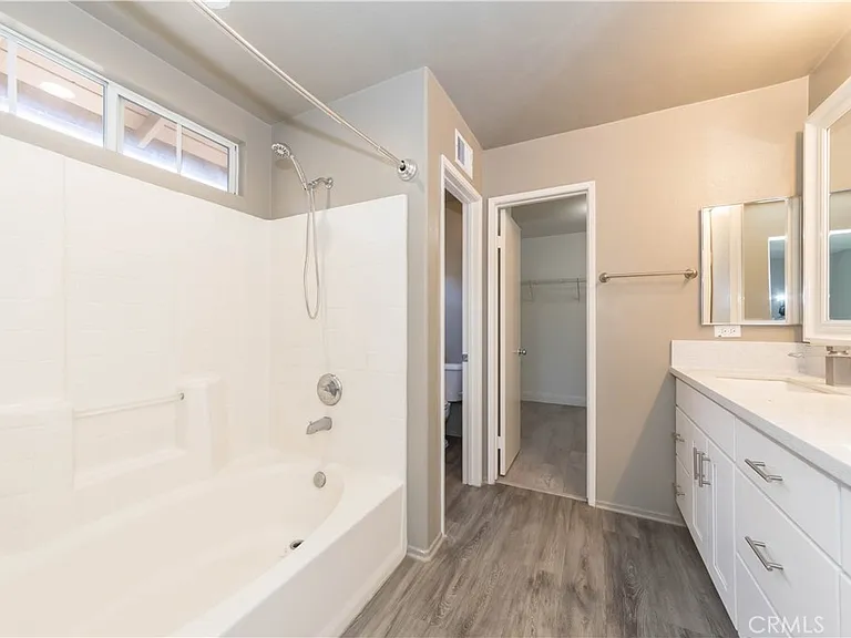 1318 Lukens Ct — Photo 17