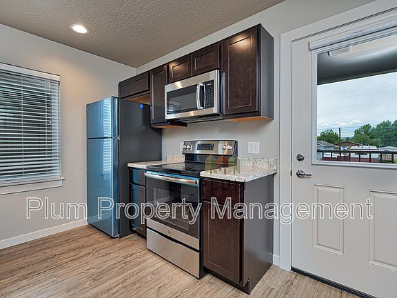 2nd image of 2416 McDonald Ave Unit 202