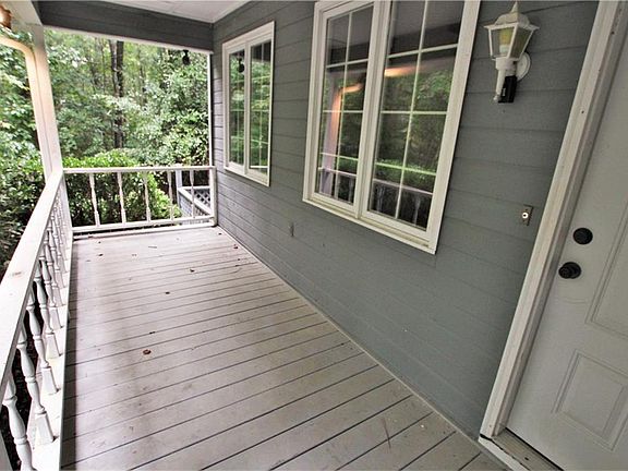 5th image of 118 Knollwood Dr