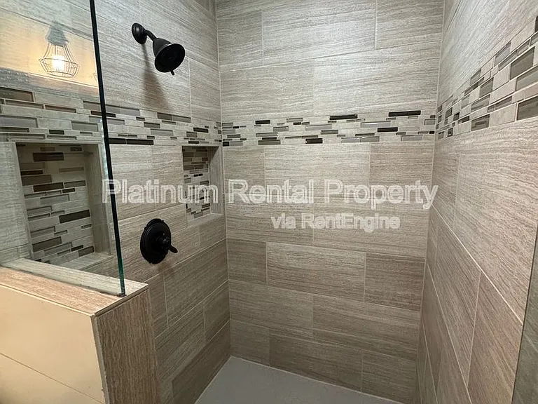 381 Lynne Cir — Photo 21
