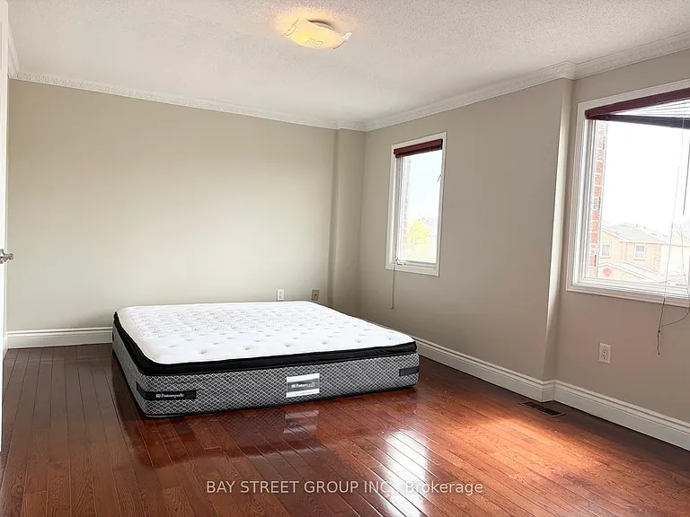 3620 Cherrington Cres — Photo 5