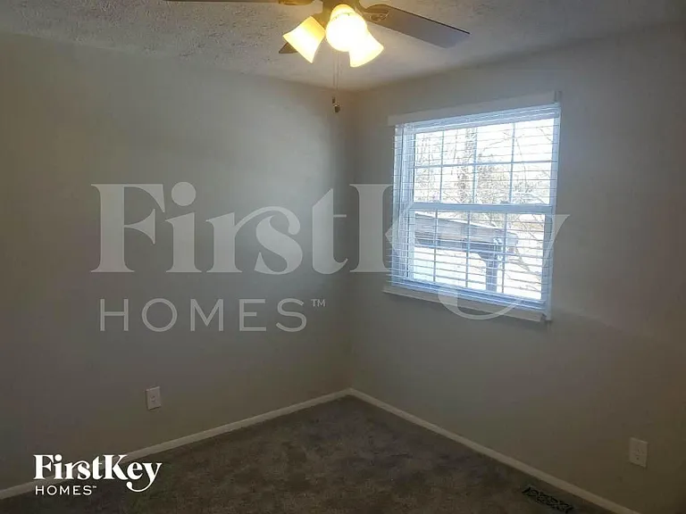 4207 Edinburgh Dr — Photo 19