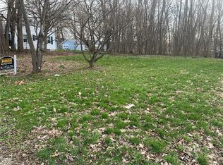 12 Chestnut St, Westfield, NY