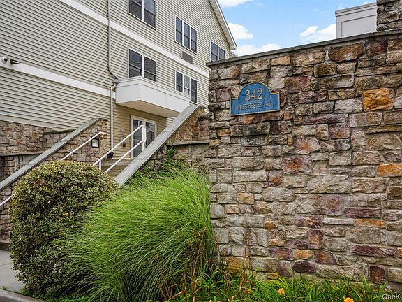 3rd image of 342 Westchester Avenue #25E