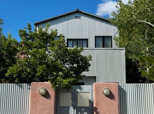 469 Vista Joya, Santa Fe, NM 87505