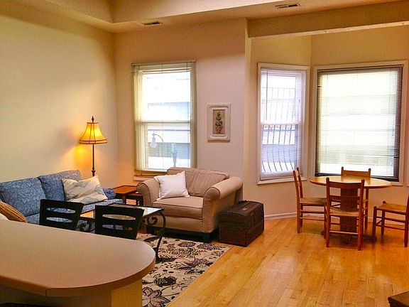 5th image of 2523 N Lincoln Ave #Ce4