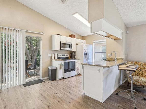 2225 Hannah Ln, Orlando, FL 32826