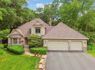 2205 Wildwood Ct, Burnsville, MN 55306