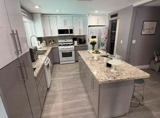 9340 NW 21ST Manor, Sunrise, FL 33322