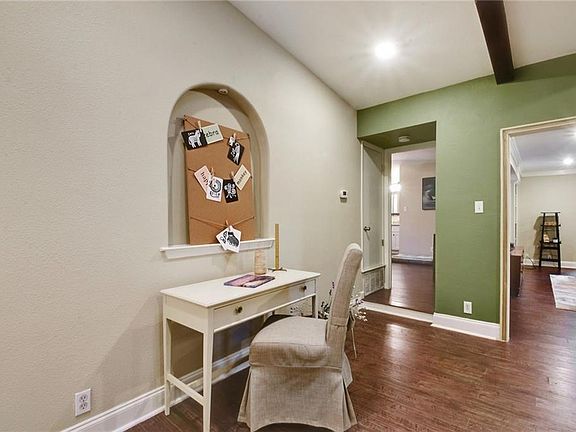 4th image of 9508 Shady Oaks Dr