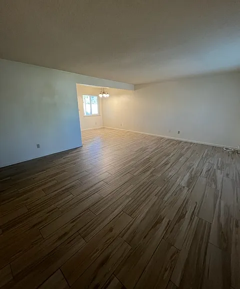 7560 Valley Vista Ave — Photo 11