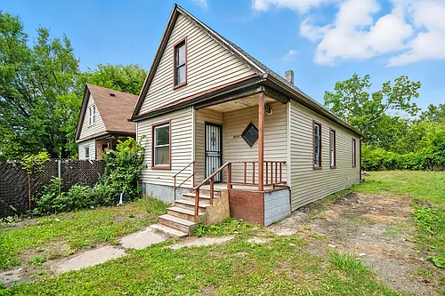 3418 W Hancock St Photo 1