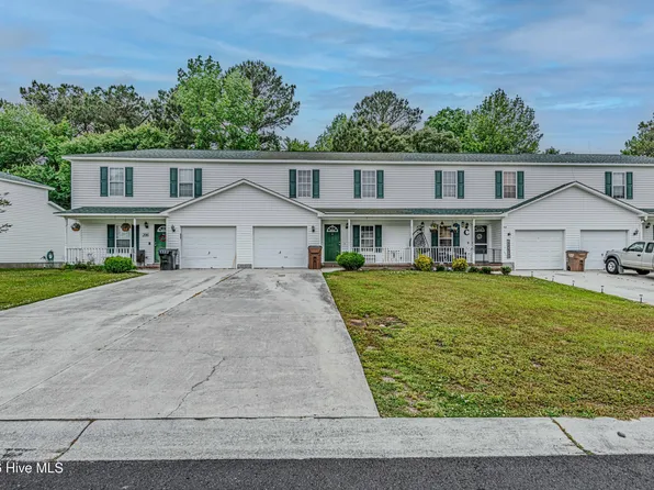 204 Winners Circle S, Jacksonville, NC 28546