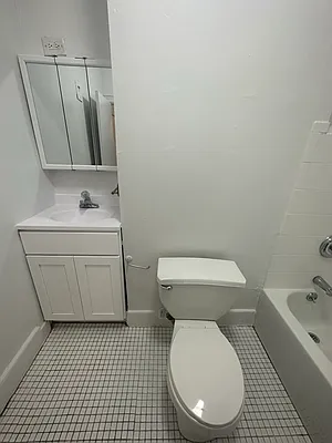 Rented by Peter R. Hungerford, LREB | media 15