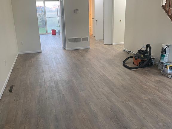 2nd image of 9762 Bishopswood Ln