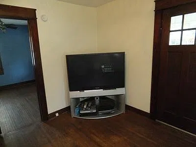 3 bed, 1000 sqft, $3,600 — Photo 4