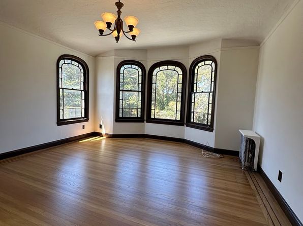 225 Lincoln Way #1022R