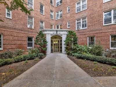 7261 113th St APT 5K, Flushing, NY, 11375