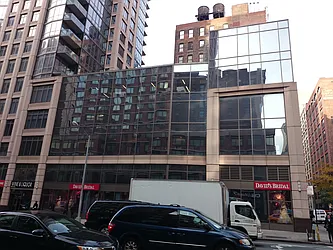 Chelsea Stratus at 101 West 24th Street in Chelsea
