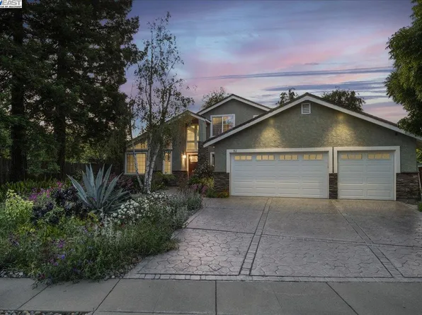 92 Santos Ct, Fremont, CA 94536