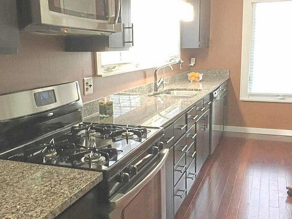 3rd image of 6761 Grand Blvd