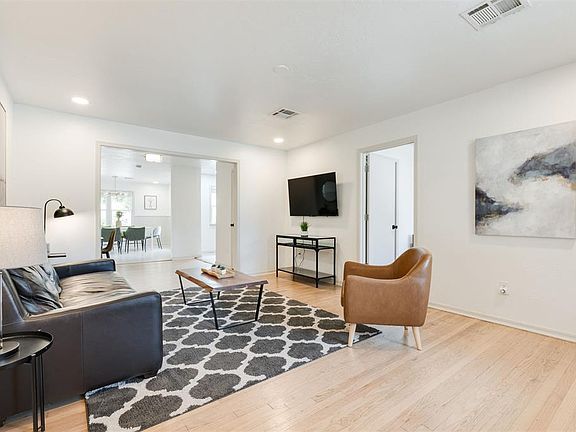 3rd image of 1908 Churchill Way