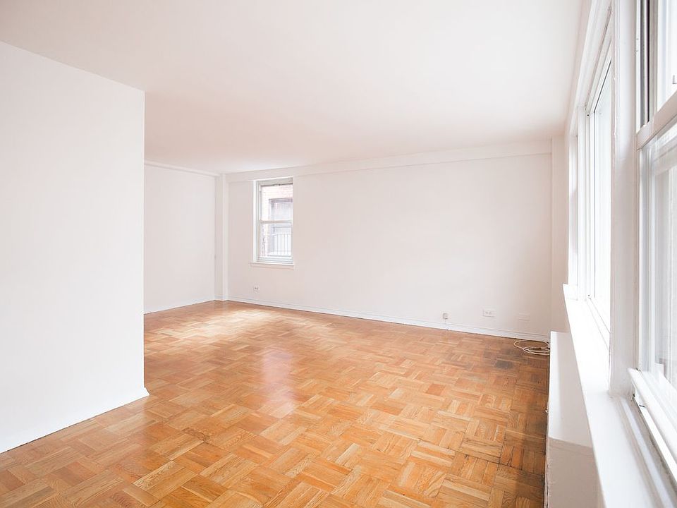 2nd image of 155 E 55th St Ste 6D