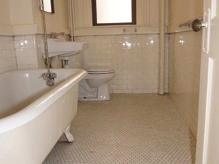 1444 Commonwealth Ave #4 — Photo 5