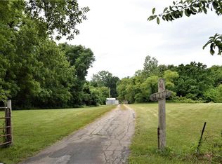 7212 S Hardsaw Rd, Oak Grove, MO 64075