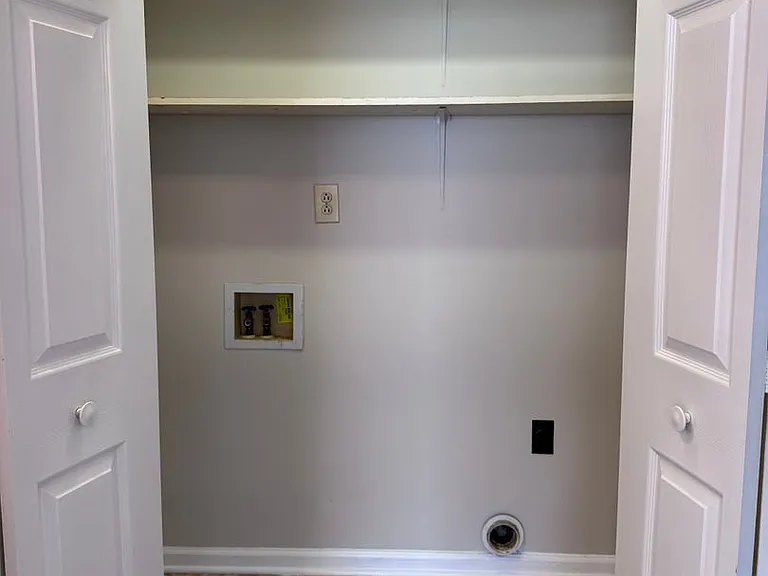 438 Kelsey Dr — Photo 7