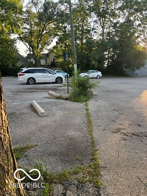 2nd image of 2178 N Talbott St