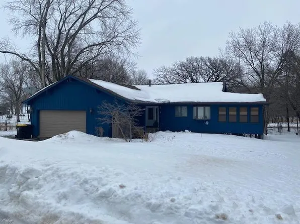 124 Parkwood Pl, Fairmont, MN 56031