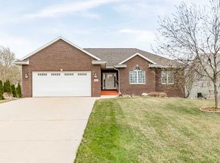 5005 Mercedes Bnd, Waterloo, IA 50701