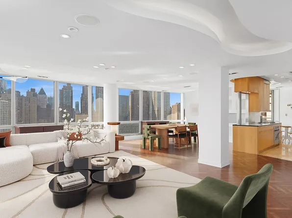 1965 Broadway APT 21B, New York, NY 10023