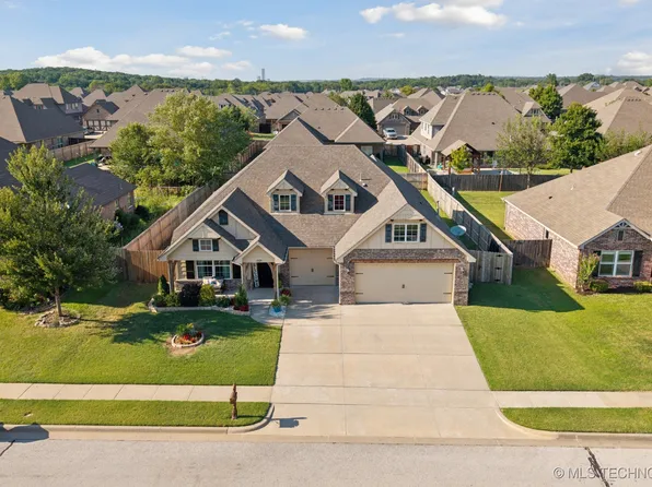 2029 E 133rd Pl S, Bixby, OK 74008