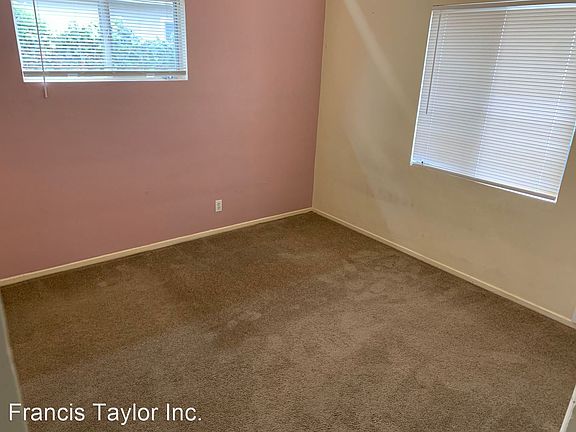 4th image of 546 W 12th Ave #9454087