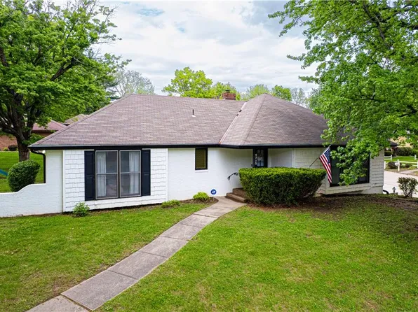 4715 Stonecrest Ter, Saint Joseph, MO 64506