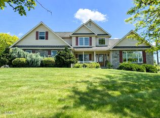 63 Brentwood Cir, Bloomsburg, PA 17815